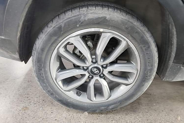 Used Hyundai ix35 2019 2.0L Automatic 2WD Zhiyong·Changxiang Edition China VI Standard Right Rear Wheel Hub