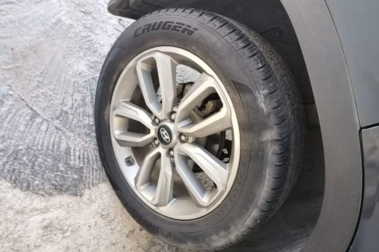 Used Hyundai ix35 2019 2.0L Automatic 2WD Zhiyong·Changxiang Edition China V Standard Right Rear Wheel Hub