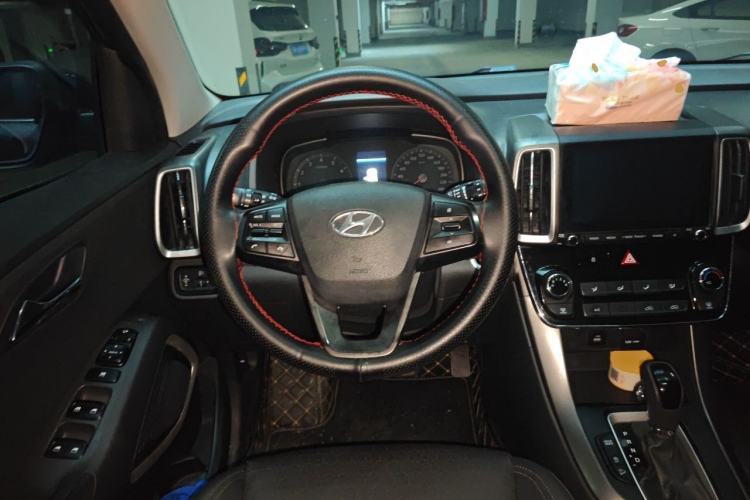 Used Hyundai ix35 2019 2.0L Automatic 2WD Zhiyong·Changxiang Edition China VI Standard Steering Wheel