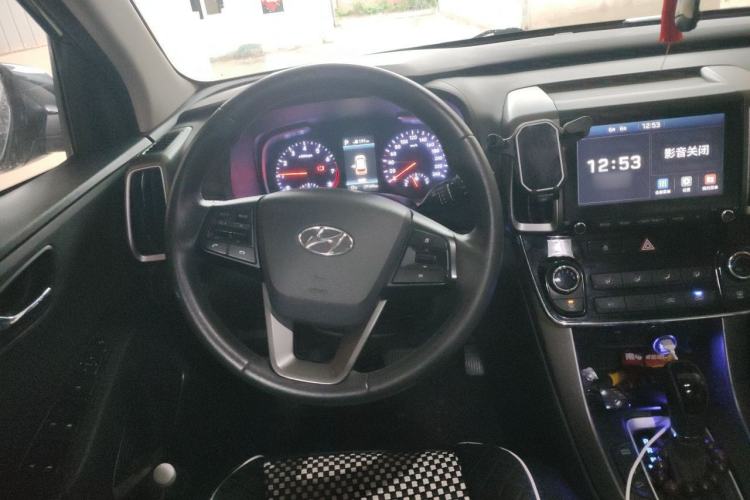Used Hyundai ix35 2019 2.0L Automatic 2WD Zhiyong·Changxiang Edition China VI Standard Steering Wheel