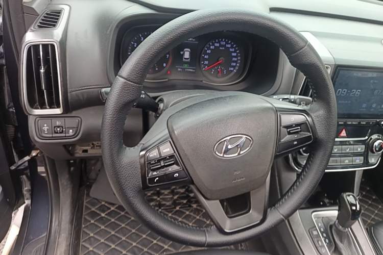 Used Hyundai ix35 2019 2.0L Automatic 2WD Zhiyong·Changxiang Edition China VI Standard Steering Wheel