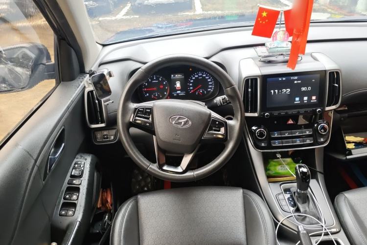 Used Hyundai ix35 2019 2.0L Automatic 2WD Zhiyong·Changxiang Edition China V Standard Steering Wheel