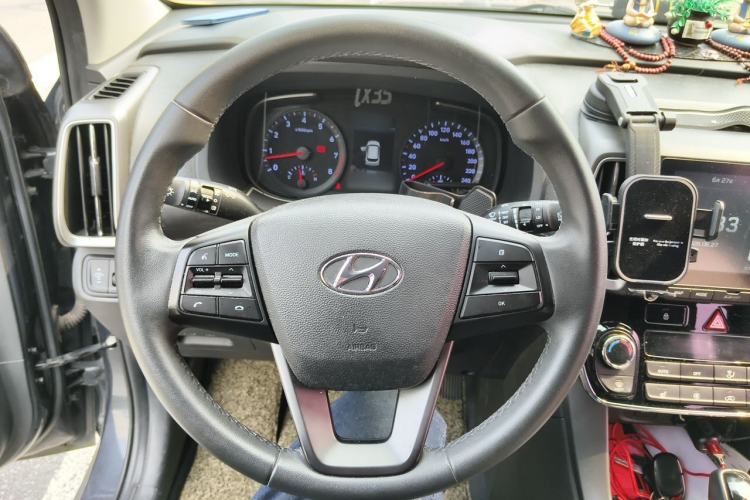Used Hyundai ix35 2019 2.0L Automatic 2WD Zhiyong·Changxiang Edition China V Standard Steering Wheel