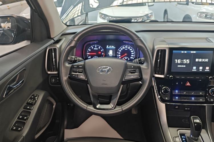 Used Hyundai ix35 2019 2.0L Automatic 2WD Zhiyong·Changxiang Edition China V Standard Steering Wheel