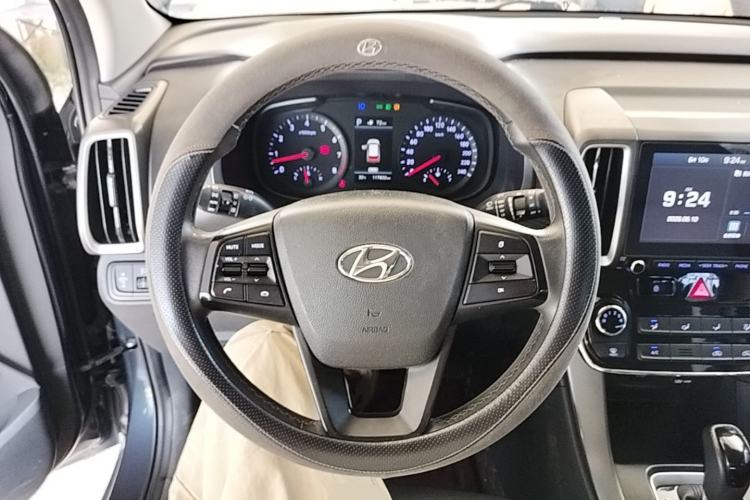 Used Hyundai ix35 2019 2.0L Automatic 2WD Zhiyong·Changxiang Edition China V Standard Steering Wheel