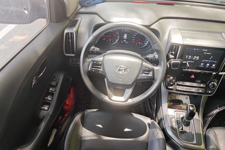 Used Hyundai ix35 2019 2.0L Automatic 2WD Zhiyong·Changxiang Edition China VI Standard Steering Wheel