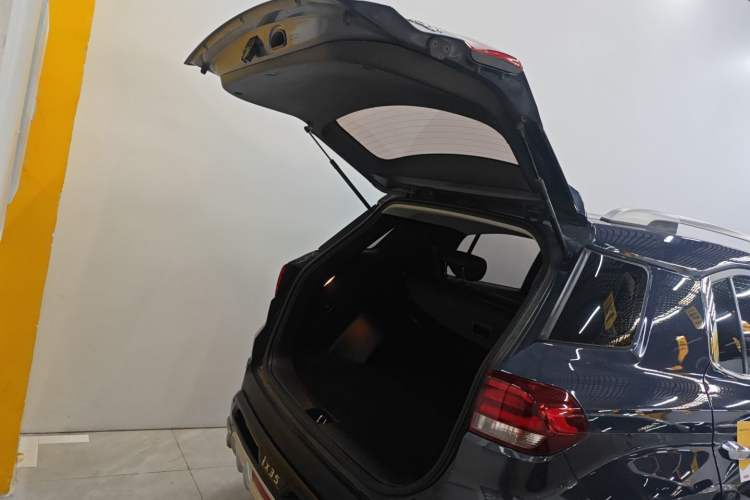 Used Hyundai ix35 2019 2.0L Automatic 2WD Zhiyong·Changxiang Edition China V Standard Trunk