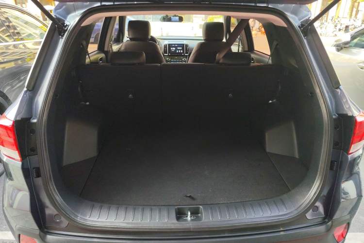 Used Hyundai ix35 2019 2.0L Automatic 2WD Zhiyong·Changxiang Edition China V Standard Trunk