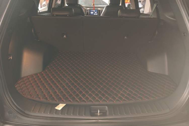 Used Hyundai ix35 2019 2.0L Automatic 2WD Zhiyong·Changxiang Edition China VI Standard Trunk
