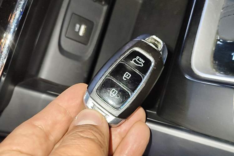 Used Hyundai ix35 2019 2.0L Automatic 2WD Zhiyong·Changxiang Edition China VI Standard Vehicle Key