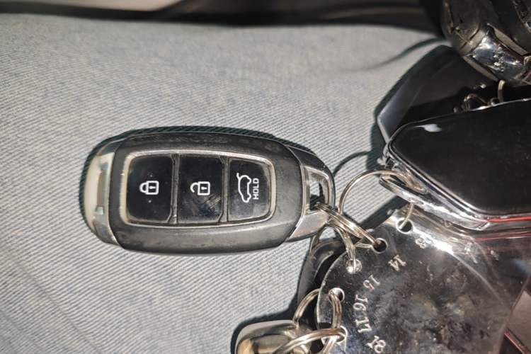 Used Hyundai ix35 2019 2.0L Automatic 2WD Zhiyong·Changxiang Edition China V Standard Vehicle Key