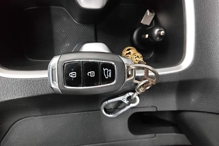 Used Hyundai ix35 2019 2.0L Automatic 2WD Zhiyong·Changxiang Edition China VI Standard Vehicle Key