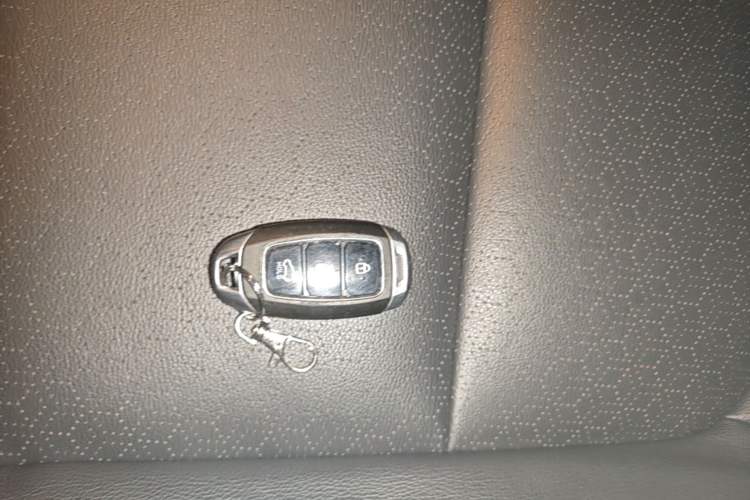 Used Hyundai ix35 2019 2.0L Automatic 2WD Zhiyong·Changxiang Edition China VI Standard Vehicle Key