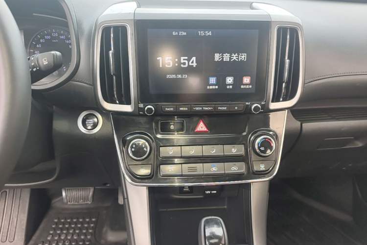 Used Hyundai ix35 2019 2.0L Automatic 2WD Zhiyong·Changxiang Edition China V Standard Audio And AC Panel