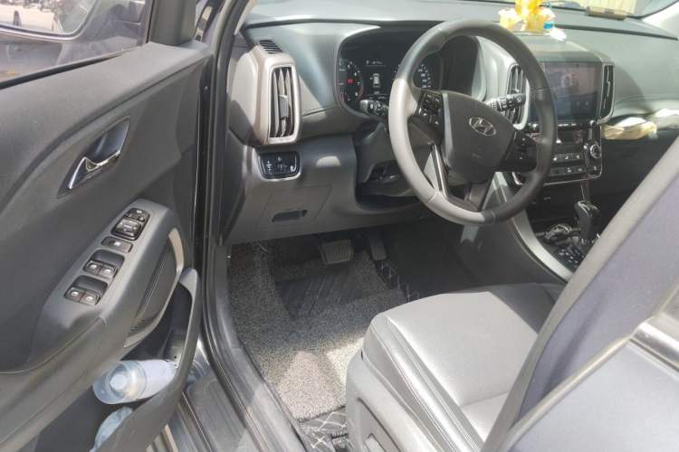 Used Hyundai ix35 2019 2.0L Automatic 2WD Zhiyong·Changlian Edition China V Standard Driver Seat