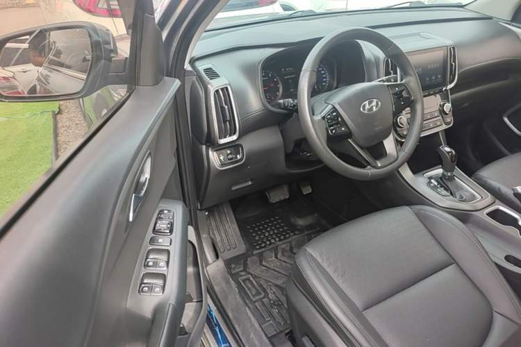 Used Hyundai ix35 2019 2.0L Automatic 2WD Zhiyong·Changxiang Edition China V Standard Driver Seat
