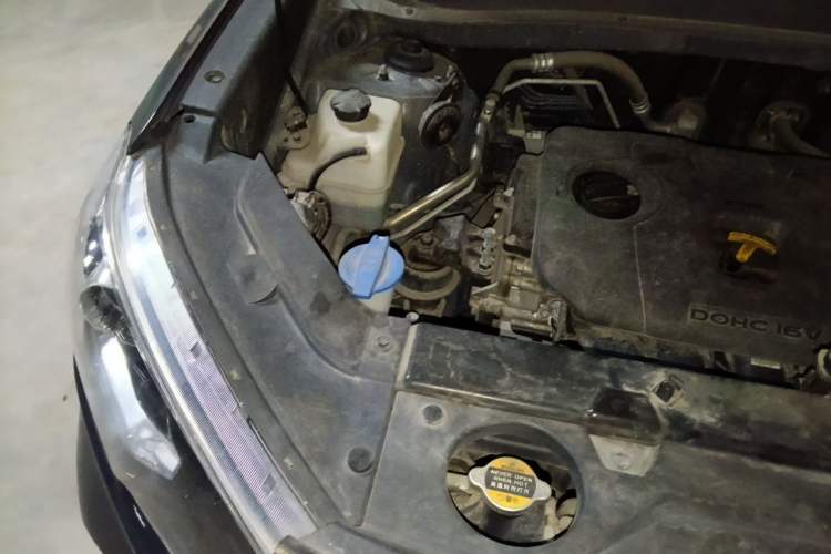 Used Hyundai ix35 2019 2.0L Automatic 2WD Zhiyong·Changxiang Edition China V Standard Engine Bay Right