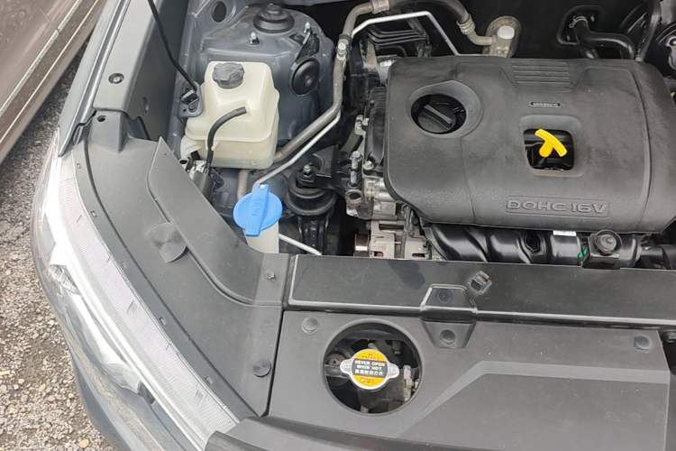 Used Hyundai ix35 2019 2.0L Automatic 2WD Zhiyong·Changxiang Edition China V Standard Engine Bay Right
