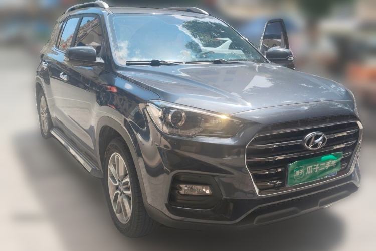 Used Hyundai ix35 2019 2.0L Automatic 2WD Zhiyong·Changlian Edition China V Standard Front Right 45 Deg