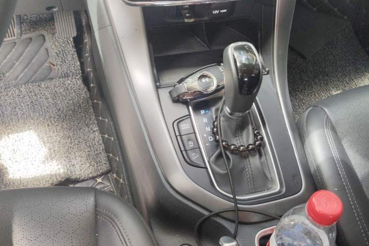 Used Hyundai ix35 2019 2.0L Automatic 2WD Zhiyong·Changlian Edition China V Standard Gear Lever