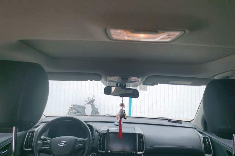 Used Hyundai ix35 2019 2.0L Automatic 2WD Zhiyong·Changxiang Edition China VI Standard Headliner