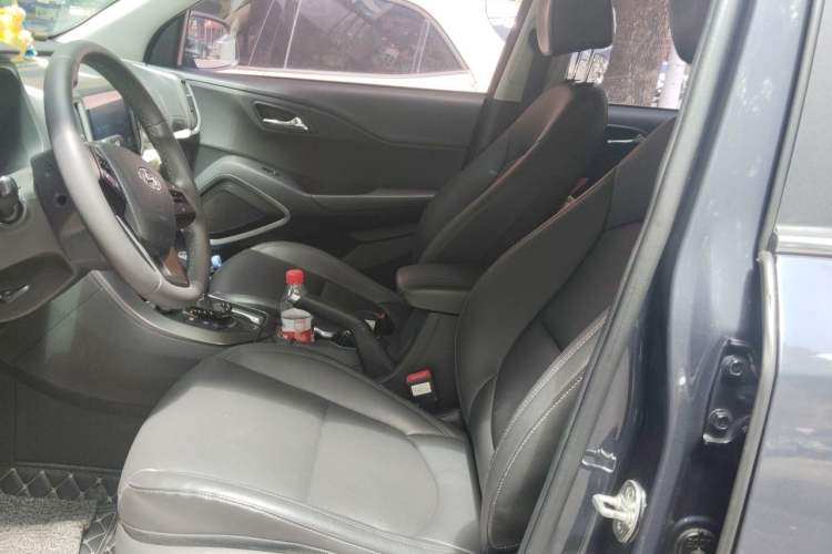 Used Hyundai ix35 2019 2.0L Automatic 2WD Zhiyong·Changlian Edition China V Standard Left Front Seat