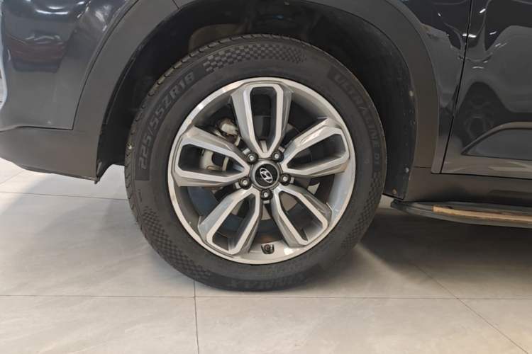 Used Hyundai ix35 2019 2.0L Automatic 2WD Zhiyong·Changxiang Edition China VI Standard Left Front Wheel Hub