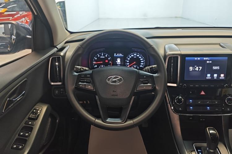 Used Hyundai ix35 2019 2.0L Automatic 2WD Zhiyong·Changxiang Edition China VI Standard Steering Wheel