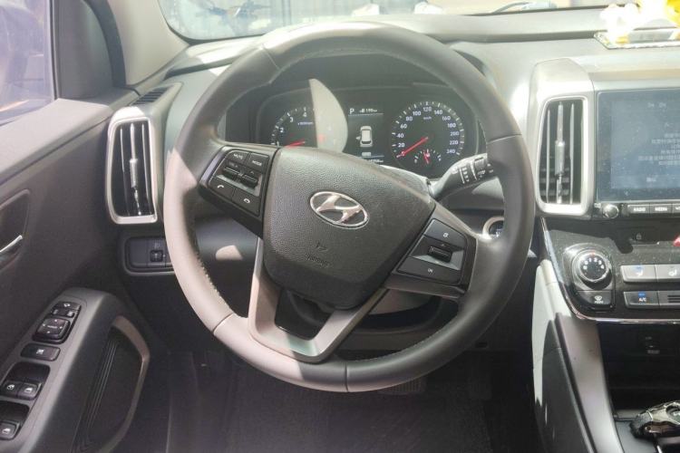 Used Hyundai ix35 2019 2.0L Automatic 2WD Zhiyong·Changlian Edition China V Standard Steering Wheel
