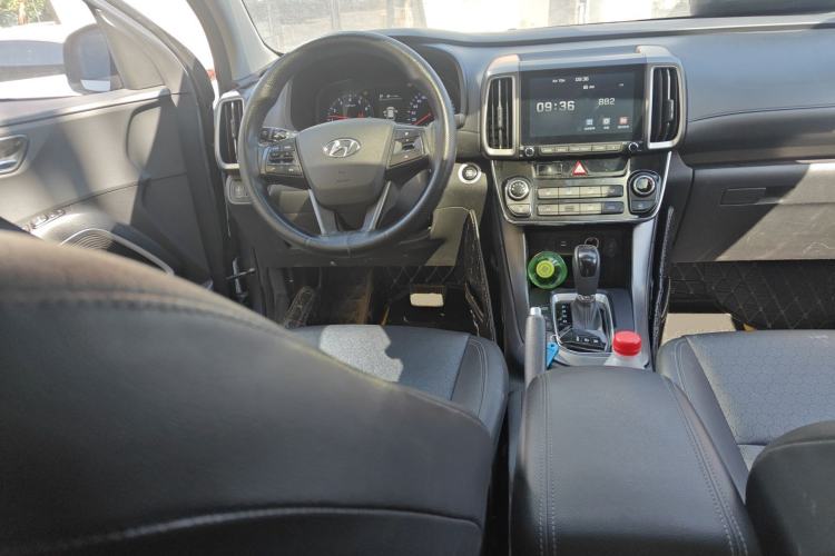 Used Hyundai ix35 2019 2.0L Automatic 2WD Zhiyong·Changxiang Edition China V Standard Steering Wheel