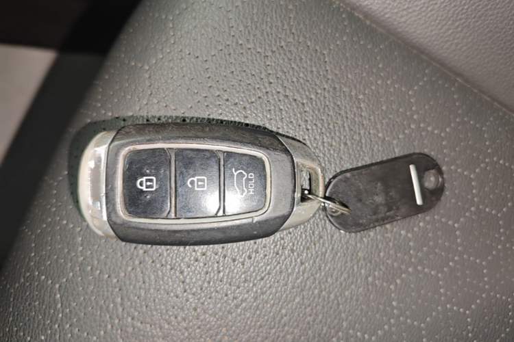 Used Hyundai ix35 2019 2.0L Automatic 2WD Zhiyong·Changxiang Edition China VI Standard Vehicle Key