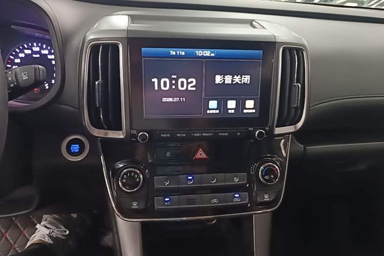 Used Hyundai ix35 2019 2.0L Automatic 2WD Zhiyong·Changxiang Edition China V Standard Audio And AC Panel