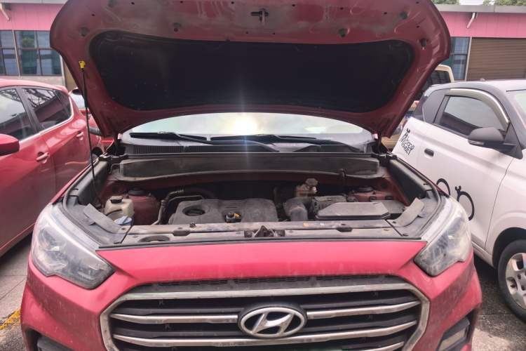 Used Hyundai ix35 2019 2.0L Automatic 2WD Zhiyong·Changxiang Edition China VI Standard Engine Bay