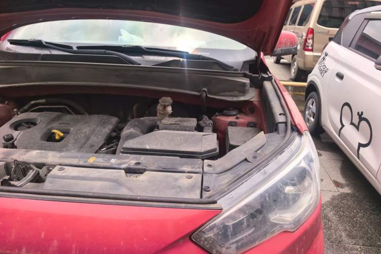 Used Hyundai ix35 2019 2.0L Automatic 2WD Zhiyong·Changxiang Edition China VI Standard Engine Bay Left