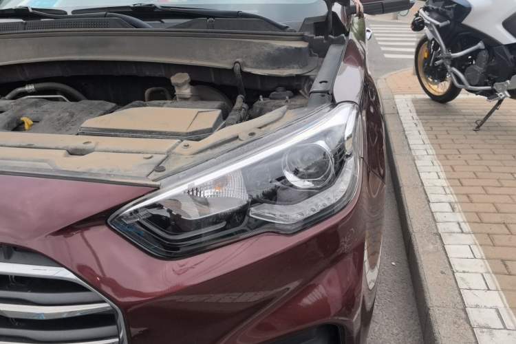Used Hyundai ix35 2019 2.0L Automatic 2WD Zhiyong·Changxiang Edition China VI Standard Engine Bay Left