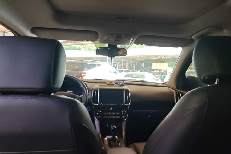 Used Hyundai ix35 2019 2.0L Automatic 2WD Zhiyong·Changxiang Edition China VI Standard Headliner