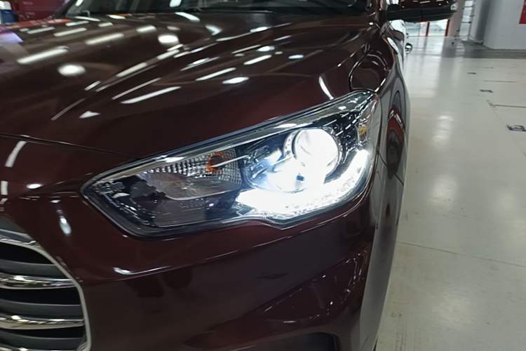 Used Hyundai ix35 2019 2.0L Automatic 2WD Zhiyong·Changxiang Edition China V Standard Left Front Headlight