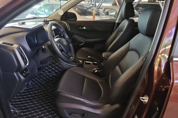 Used Hyundai ix35 2019 2.0L Automatic 2WD Zhiyong·Changxiang Edition China VI Standard Left Front Seat