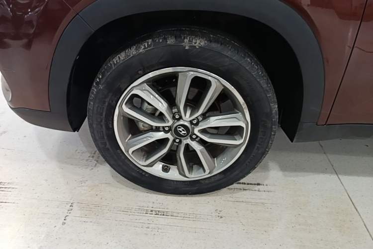 Used Hyundai ix35 2019 2.0L Automatic 2WD Zhiyong·Changxiang Edition China V Standard Left Front Wheel Hub