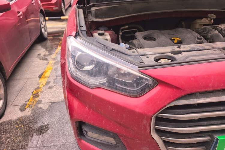 Used Hyundai ix35 2019 2.0L Automatic 2WD Zhiyong·Changxiang Edition China VI Standard Right Front Headlight