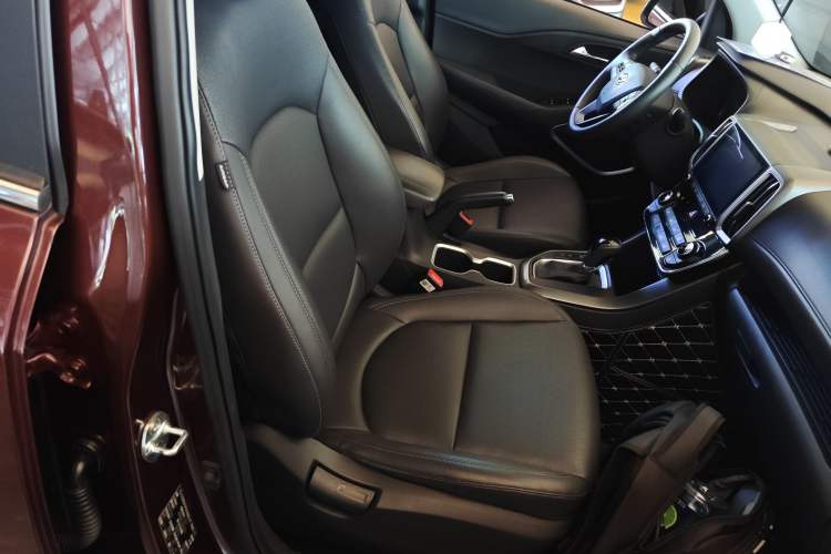 Used Hyundai ix35 2019 2.0L Automatic 2WD Zhiyong·Changxiang Edition China VI Standard Right Front Seat