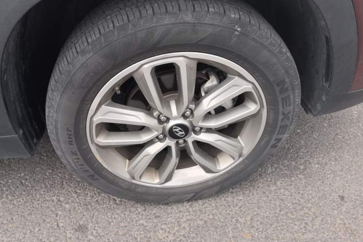 Used Hyundai ix35 2019 2.0L Automatic 2WD Zhiyong·Changxiang Edition China VI Standard Right Front Wheel Hub