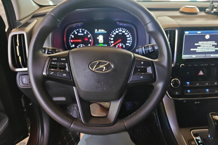 Used Hyundai ix35 2019 2.0L Automatic 2WD Zhiyong·Changxiang Edition China VI Standard Steering Wheel