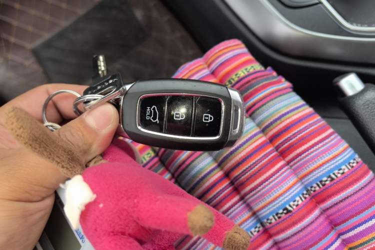 Used Hyundai ix35 2019 2.0L Automatic 2WD Zhiyong·Changxiang Edition China VI Standard Vehicle Key