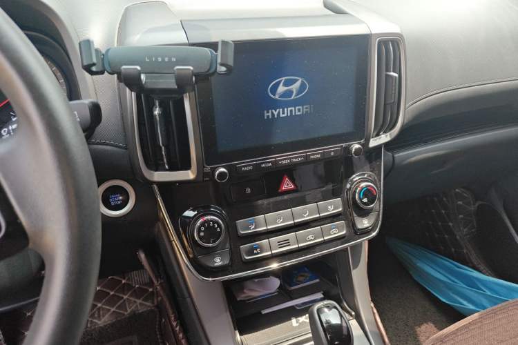 Used Hyundai ix35 2019 2.0L Automatic 2WD Zhiyong·Changxiang Edition China VI Standard Audio And AC Panel