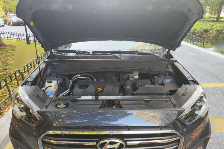 Used Hyundai ix35 2019 2.0L Automatic 2WD Zhiyong·Changxiang Edition China V Standard Engine Bay