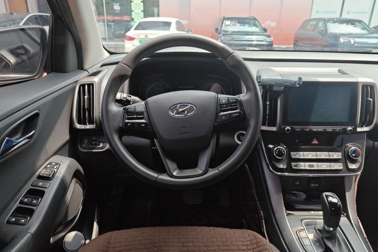 Used Hyundai ix35 2019 2.0L Automatic 2WD Zhiyong·Changxiang Edition China VI Standard Steering Wheel