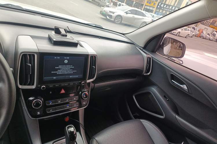 Used Hyundai ix35 2019 2.0L Automatic 2WD Zhiyong·Changxiang Edition China VI Standard Audio And AC Panel