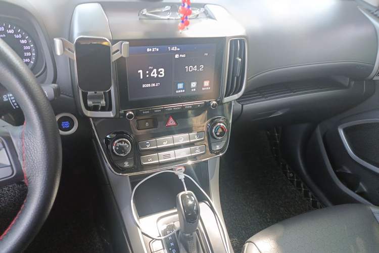 Used Hyundai ix35 2019 2.0L Automatic 2WD Zhiyong·Changxiang Edition China V Standard Audio And AC Panel