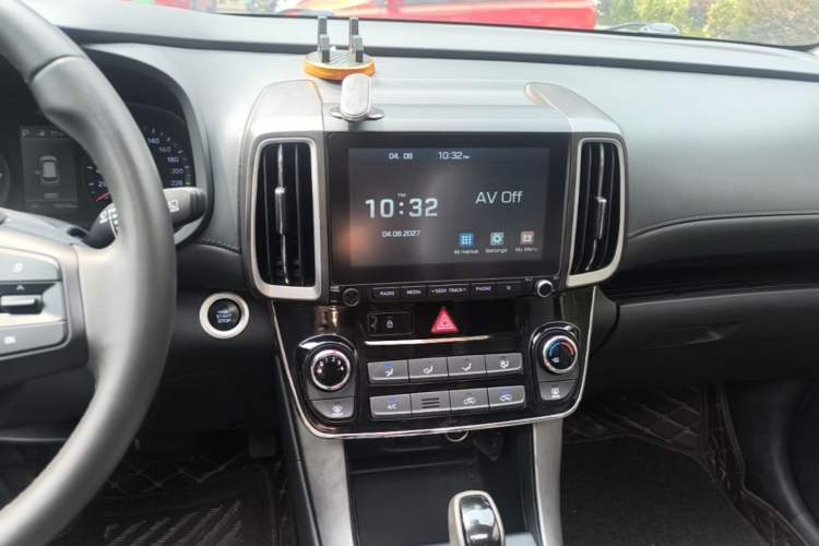 Used Hyundai ix35 2019 2.0L Automatic 2WD Zhiyong·Changxiang Edition China VI Standard Audio And AC Panel